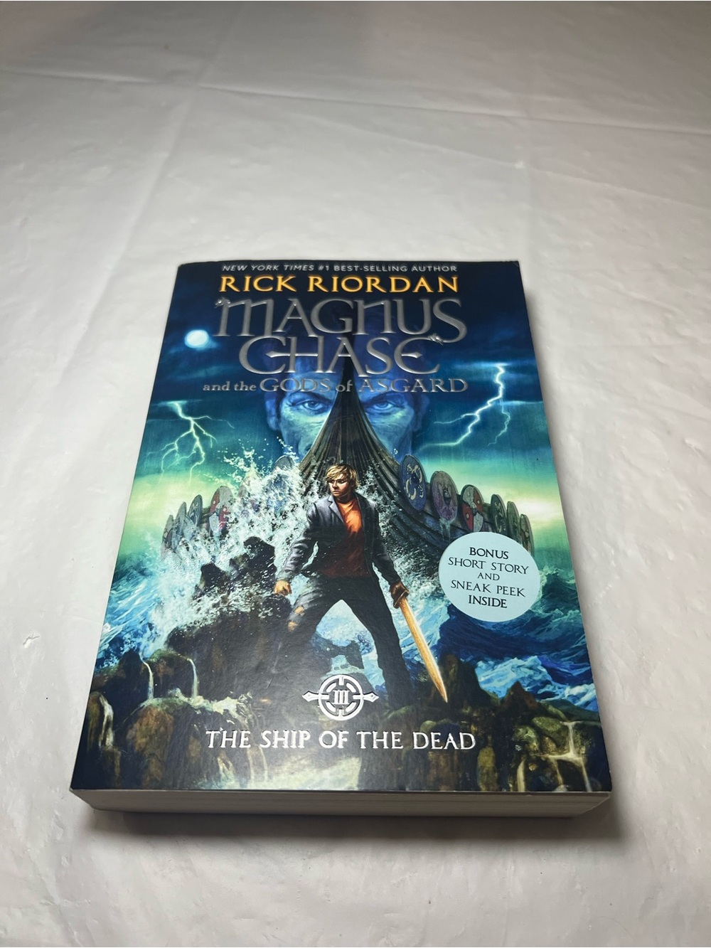 Magnus Chase and the Gods of Asgard The Ship of the Dead Book: 3 Paperback